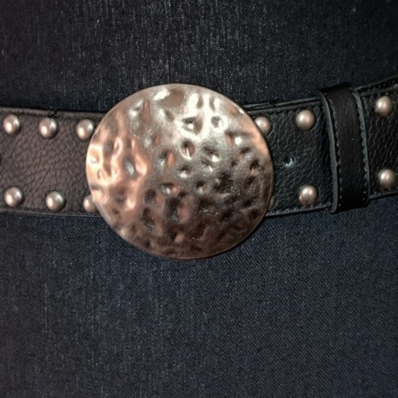 Women’s Vintage Silver Tone Coin Stretch Belt 80s Shiny Disc Metal Cincher Belt - Picture 15 of 16